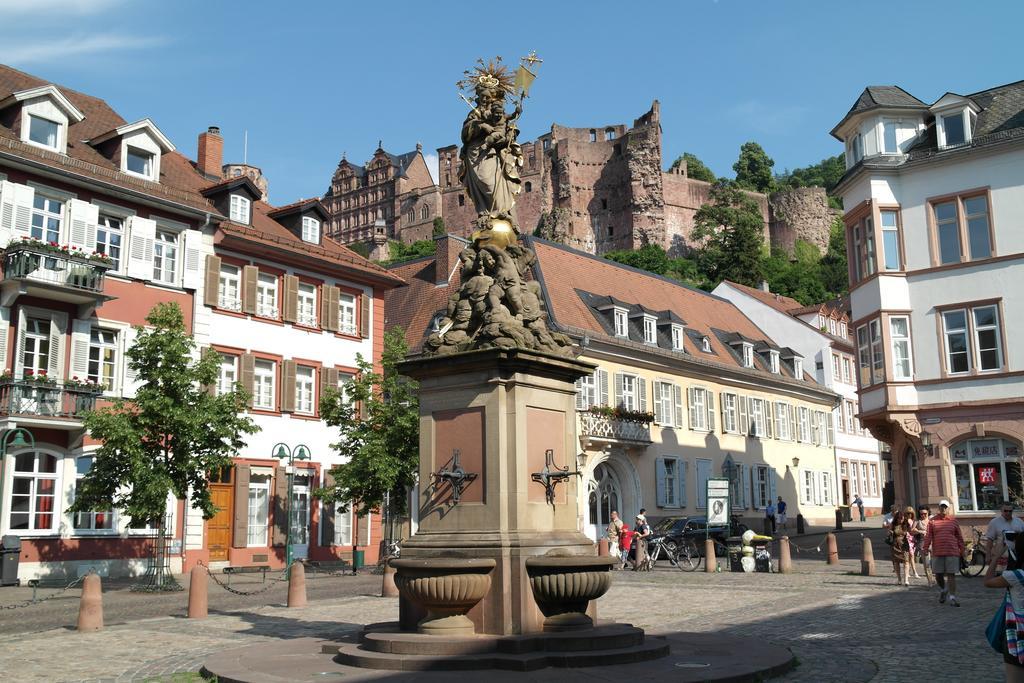 Hotel Leo Muehlhausen エクステリア 写真