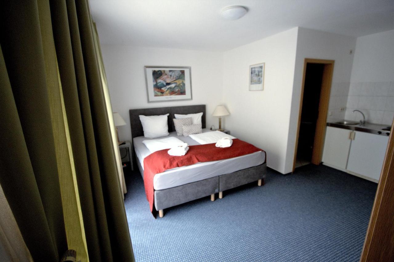 Hotel Leo Muehlhausen エクステリア 写真