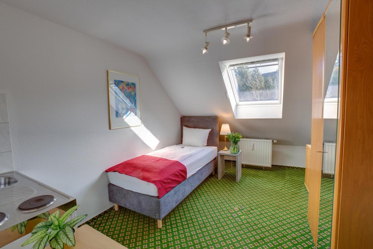 Hotel Leo Muehlhausen エクステリア 写真